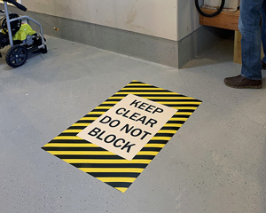 Keep Clear Do Not Block Sign