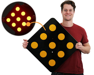 Reflective delineator